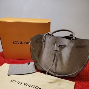 Louis Vuitton Girolata